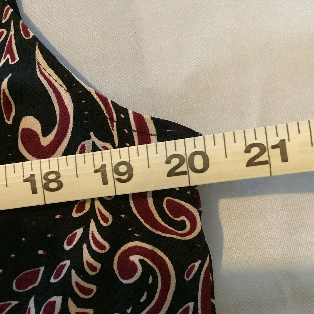 Elegant Burgundy and Black Maxi Dress with Jacket - Picture 5 of 9
